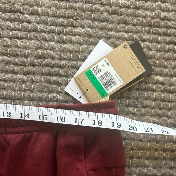 NEW! Nike Training Primary Fleece Dri-FIT UV Performance Joggers - Picture 11 of 17